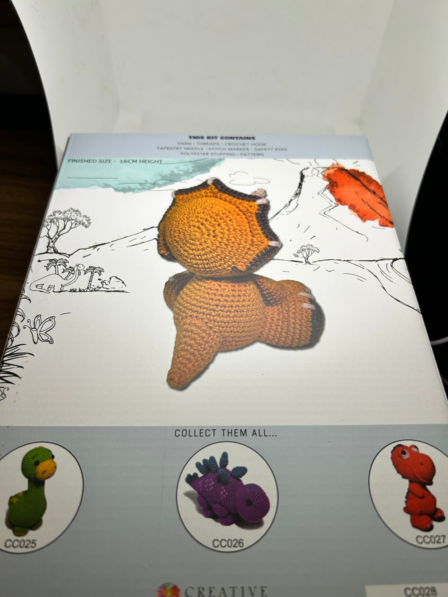 Knitty Critters - Jurassic's crochet kit - Triceratops