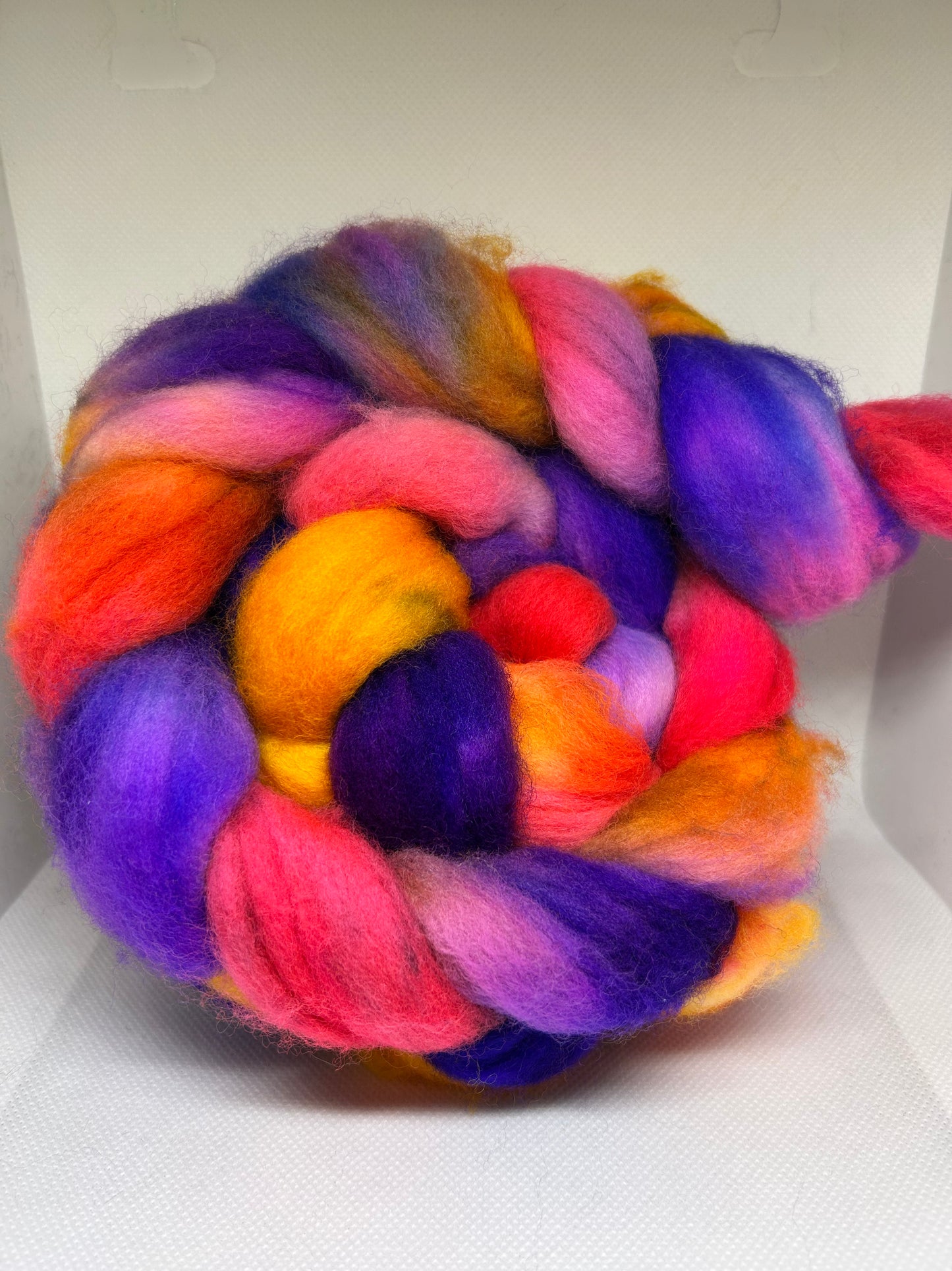 100g Pansies Handyed Roving