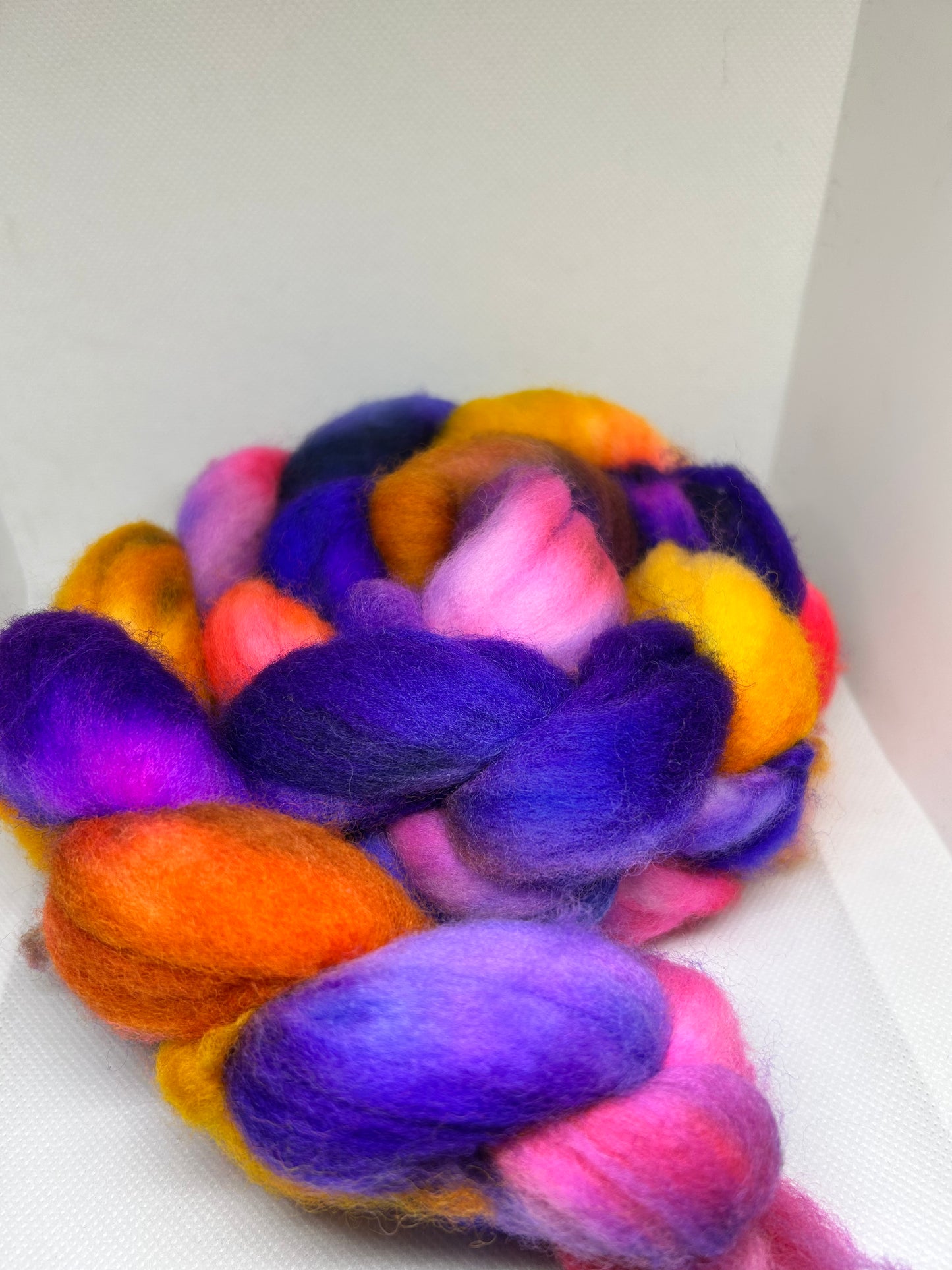 100g Pansies Handyed Roving