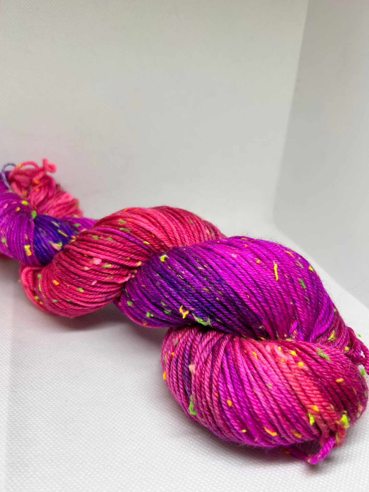 Love is in the air 100g DK Yarn